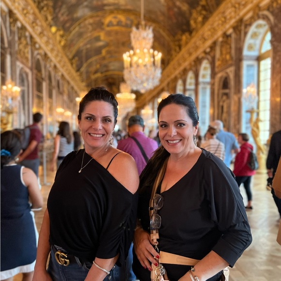 Meet the Posher. 10% off bundles. - Picture 2 of 2